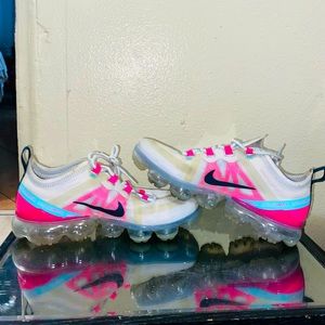 Women Nike vapormax